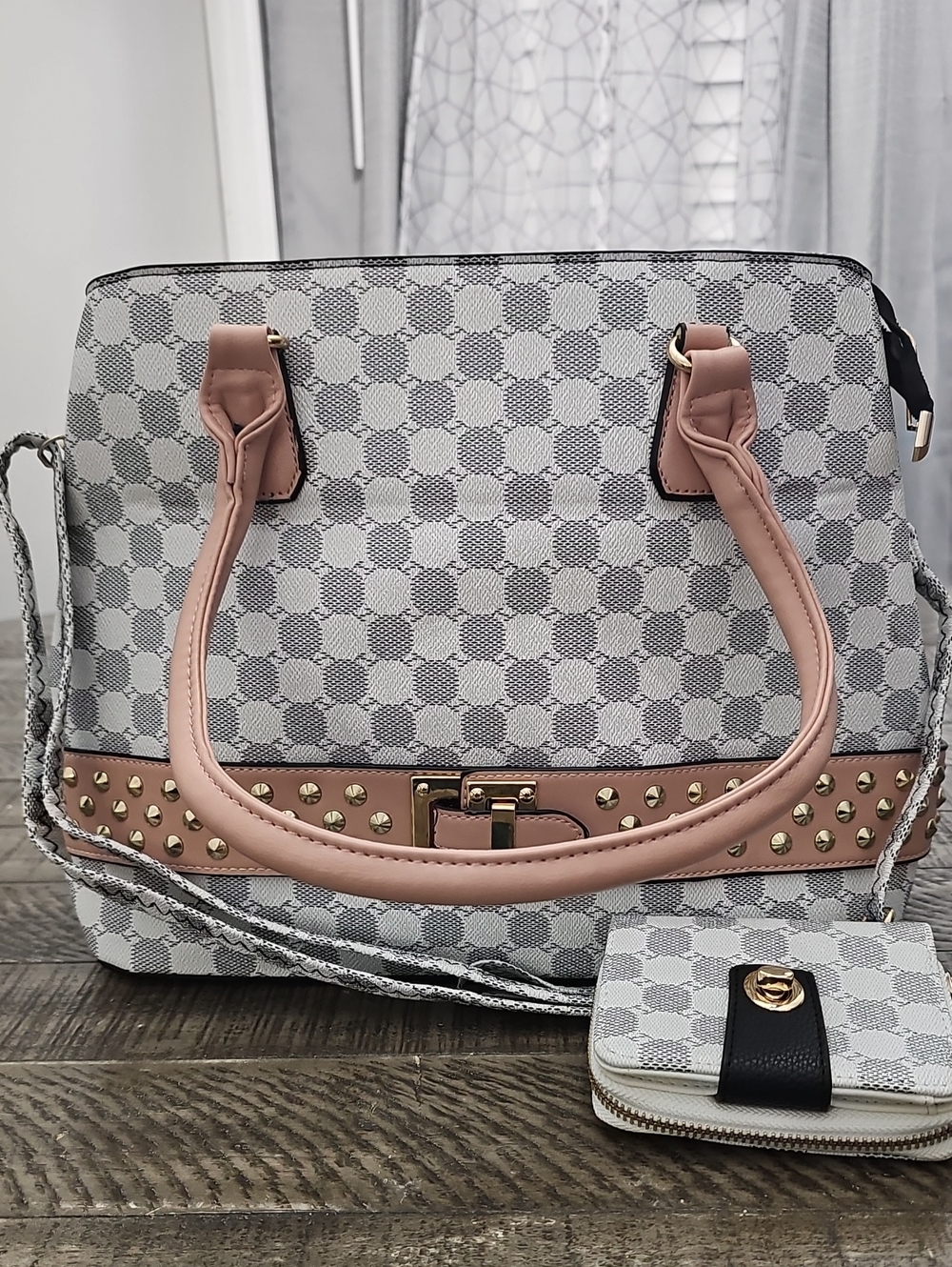 Women's Pink Accent Checkered Tote Bag